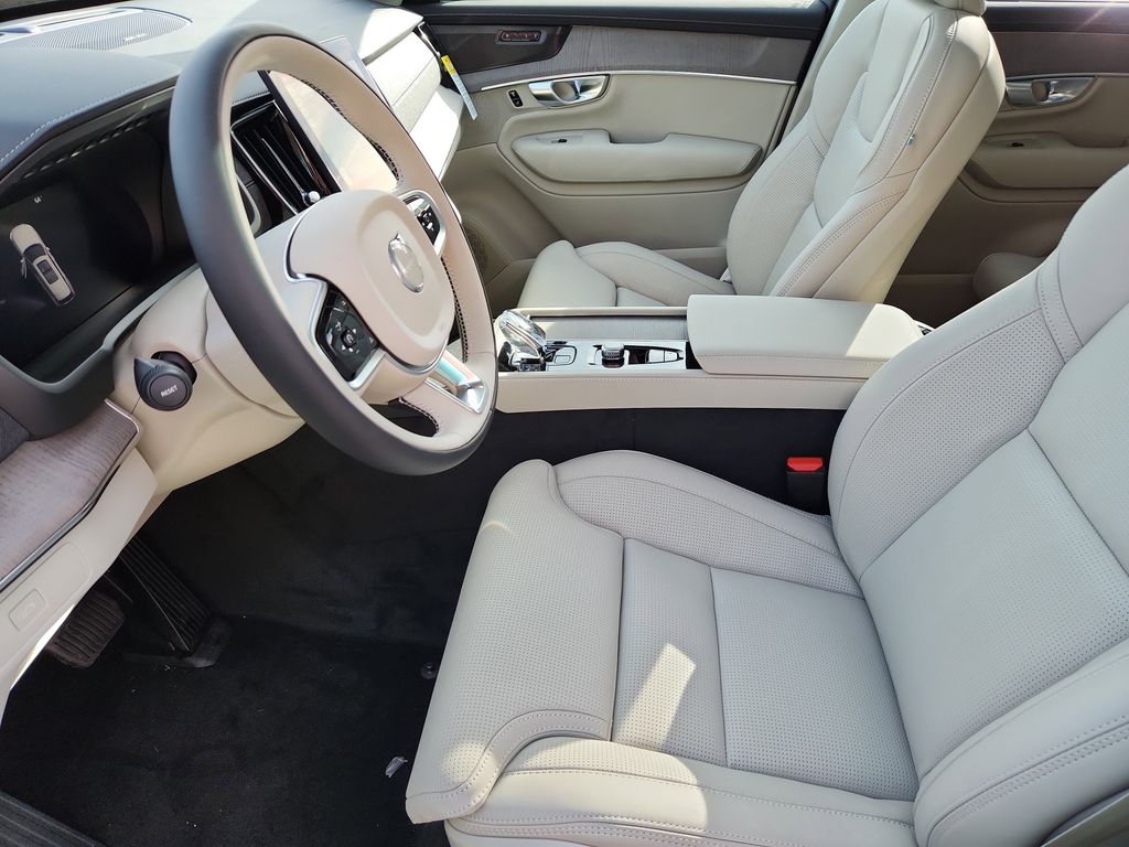 2026 Volvo XC90 Ultra - Photo 17