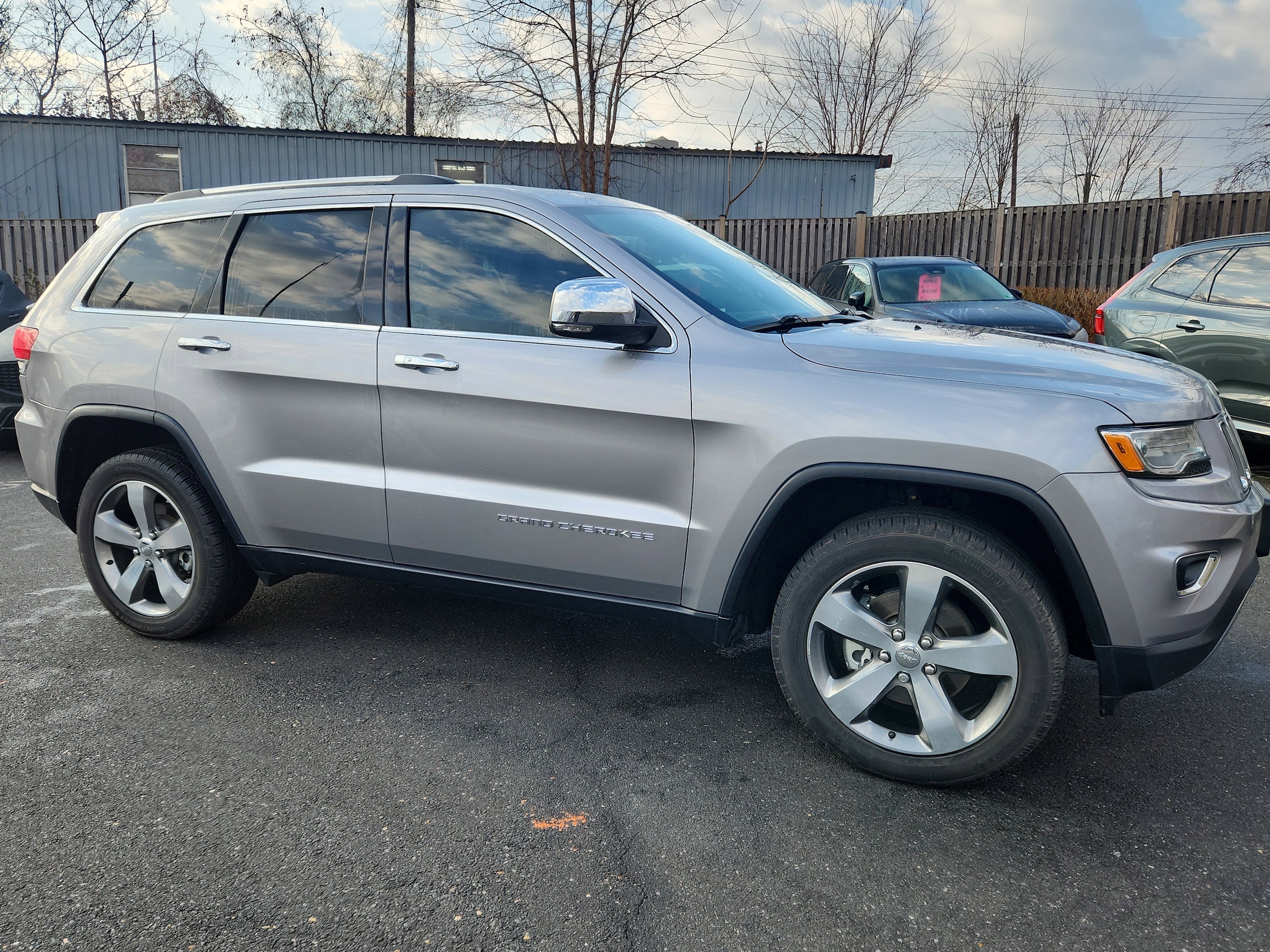2015 Jeep Grand Cherokee Limited's photo