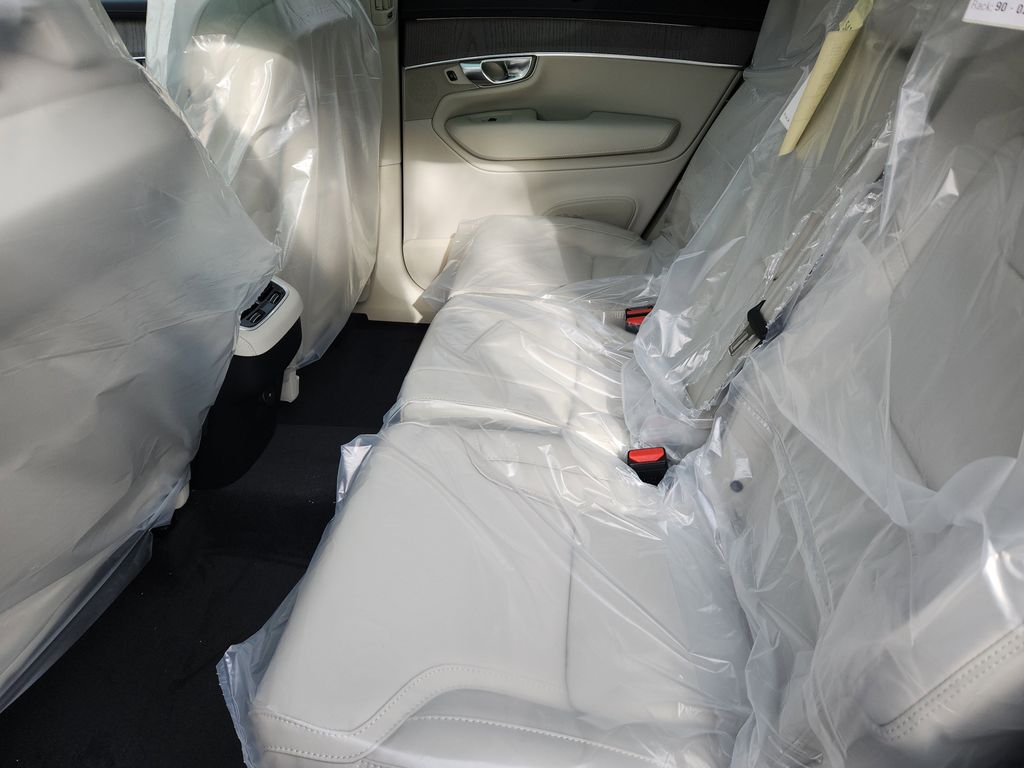 2026 Volvo XC90 Ultra - Photo 21