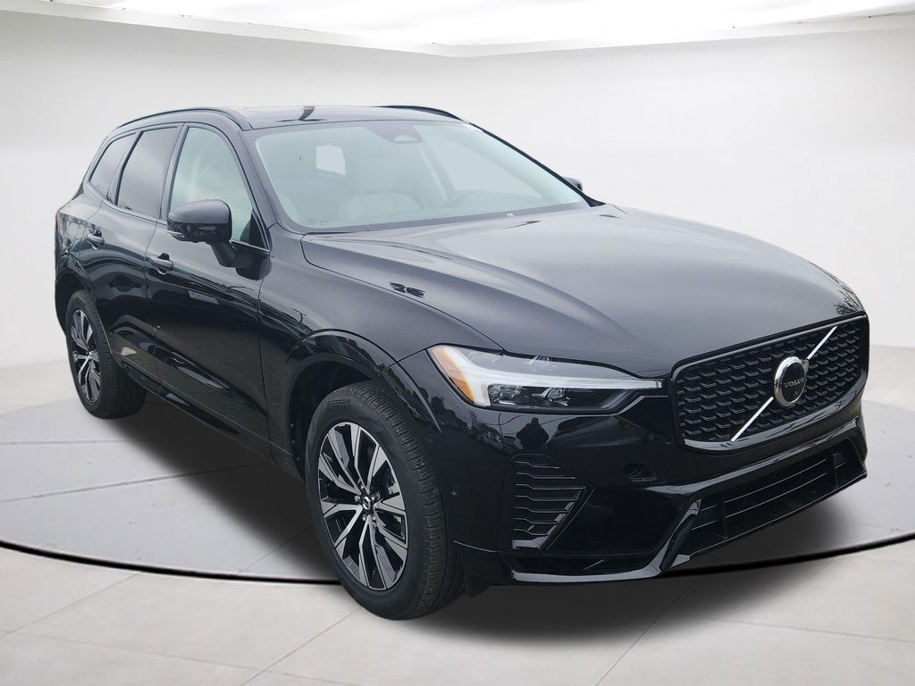2023 Volvo XC60 B5 Plus Dark Theme AWD's photo
