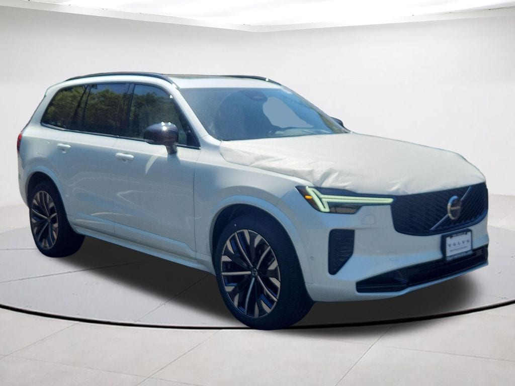 2026 Volvo XC90 T8 Recharge Ultra Dark 4WD's photo