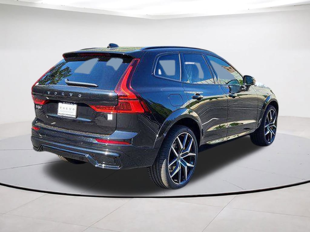New 2026 Volvo XC60 plug-in hybrid T8 Polestar Engineered SUV