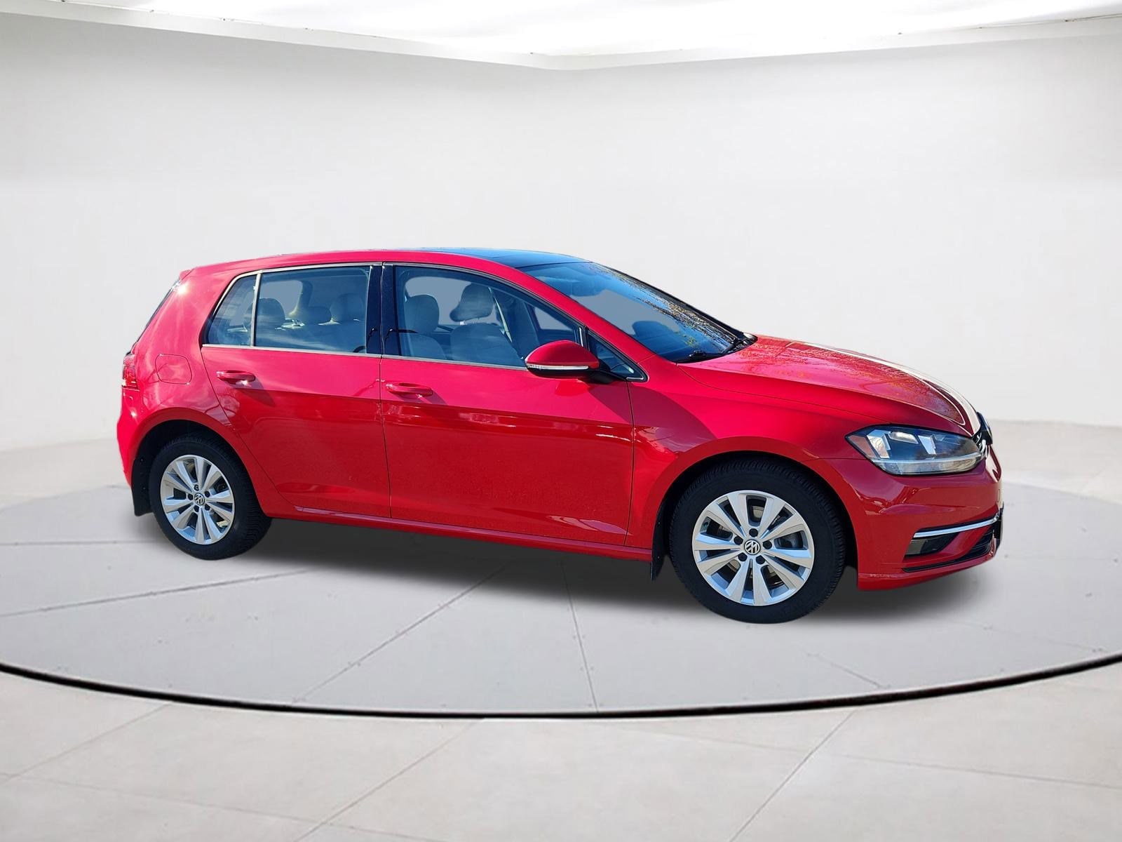 2018 Volkswagen Golf SE