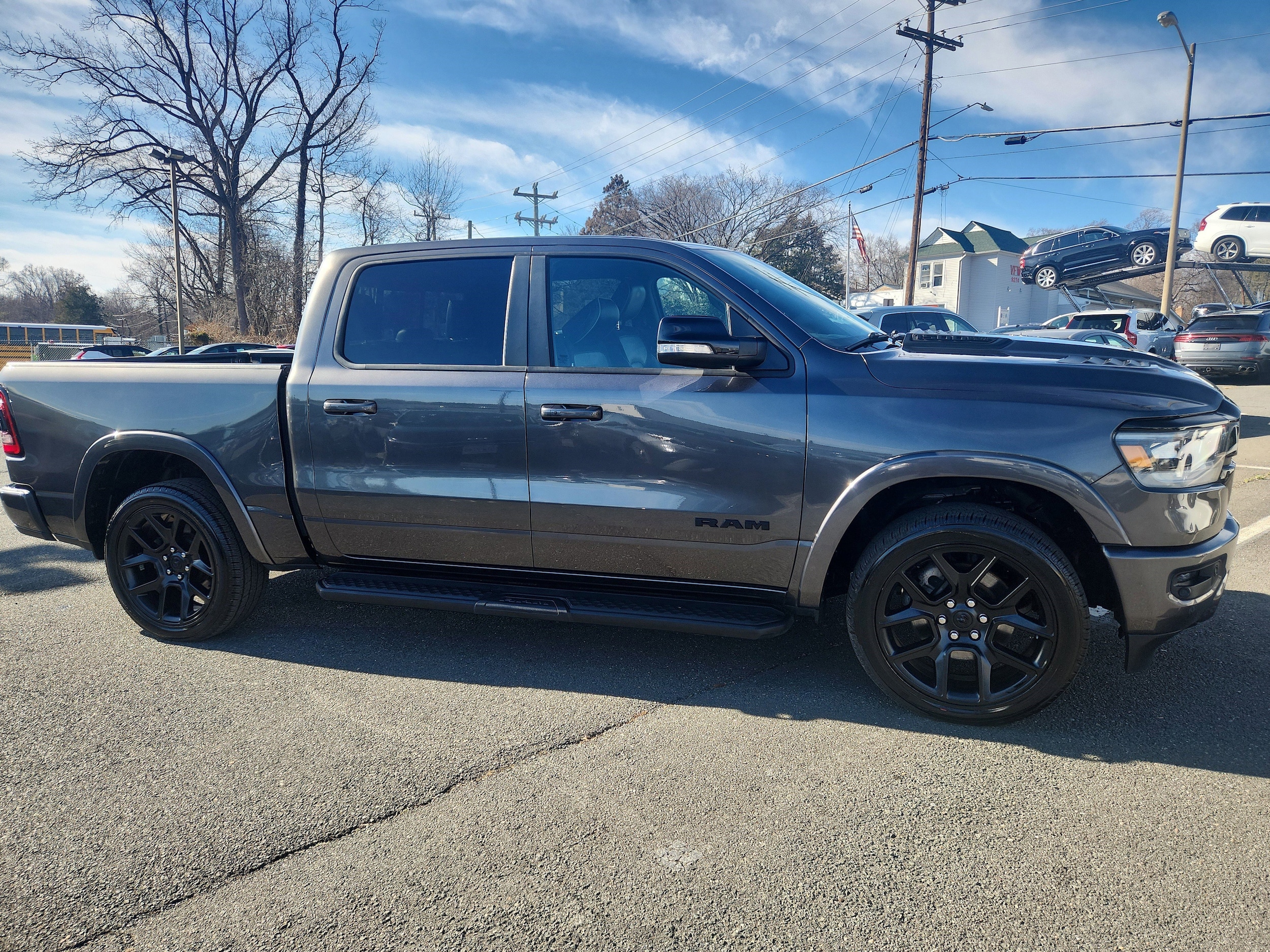2022 RAM 1500 Laramie's photo