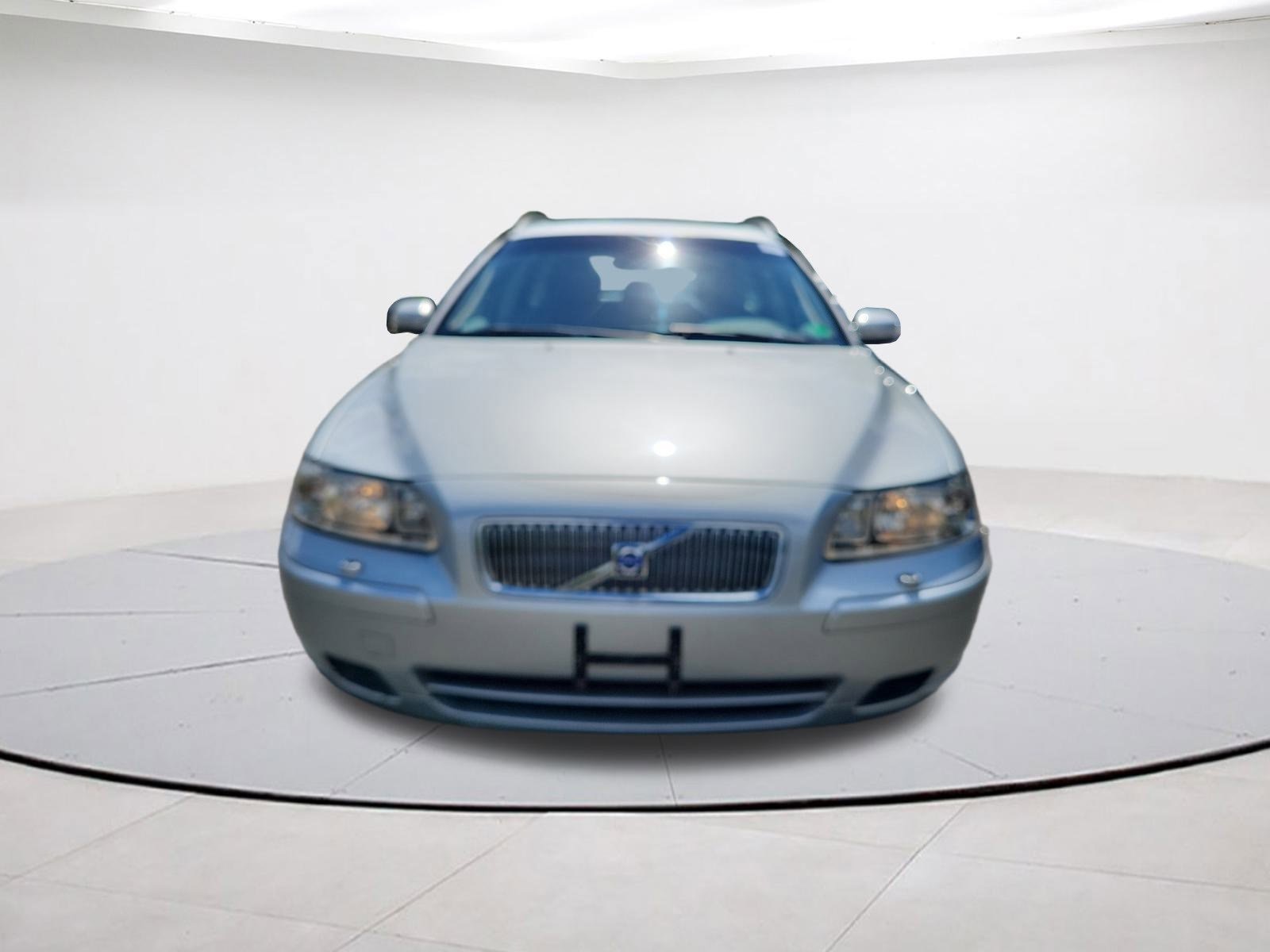 Used 2007 Volvo V70 2.4M with VIN YV1SW612772667473 for sale in Falls Church, VA