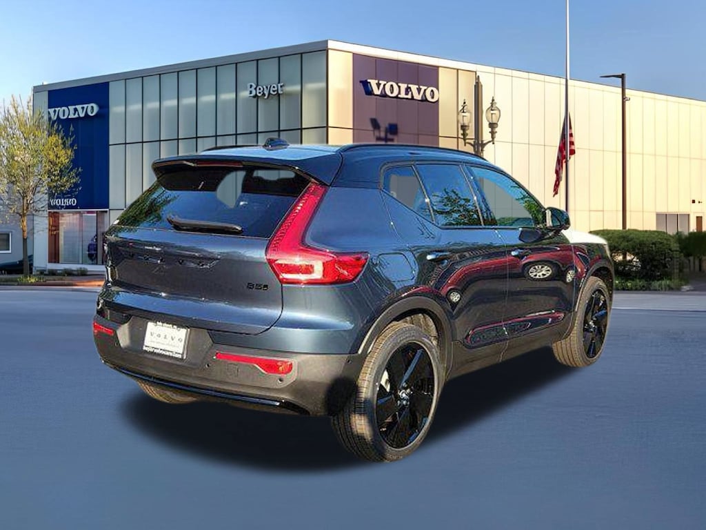 New 2026 Volvo XC40 B5 Ultra Black Edition SUV