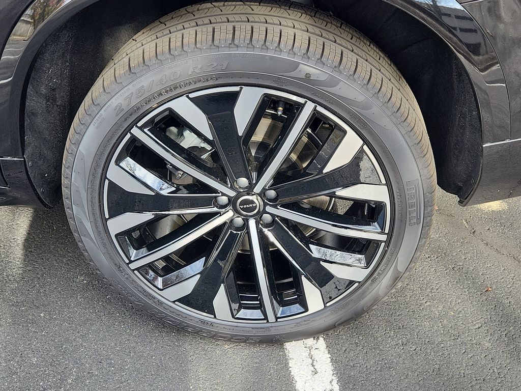 2026 Volvo XC90 Ultra - Photo 9