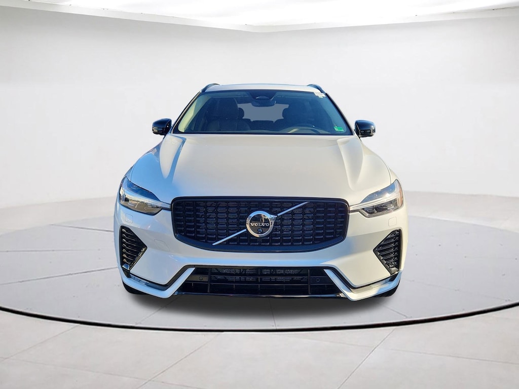 Certified 2025 Volvo XC60 B5 Plus SUV