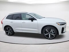 2023 Volvo XC60 Recharge Plug-In Hybrid Ultimate Dark SUV