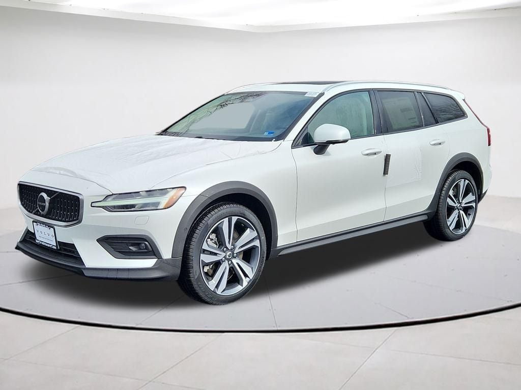 2026 Volvo V60 Cross Country Plus