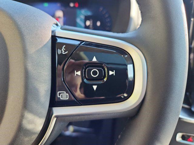 2026 Volvo XC90 Ultra - Photo 15