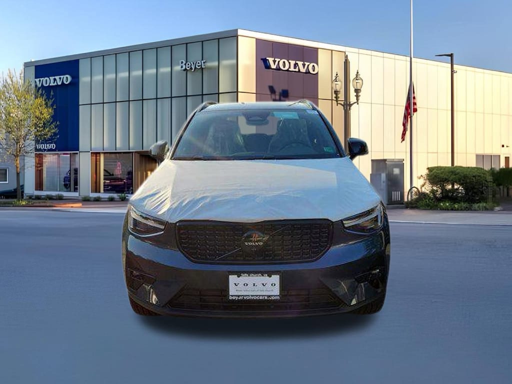 New 2026 Volvo XC40 B5 Ultra Black Edition SUV