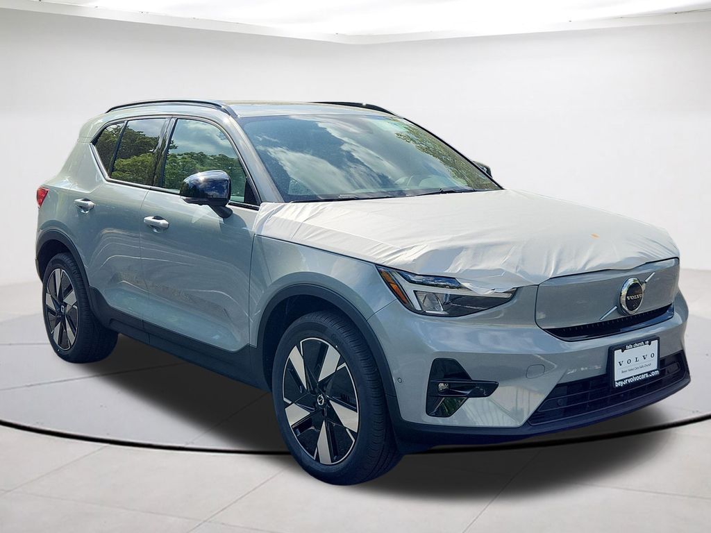 2026 Volvo EX40 Twin Motor Plus AWD's photo