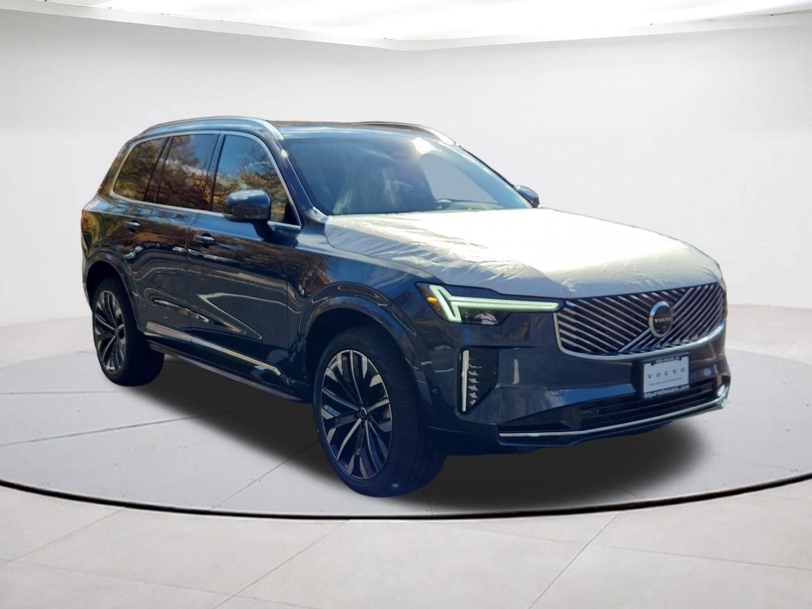 2026 Volvo XC90 Plus's photo