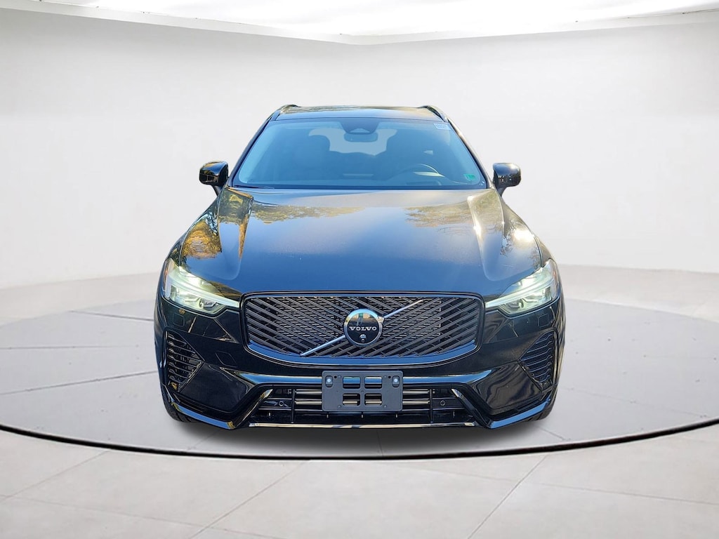 New 2026 Volvo XC60 plug-in hybrid T8 Ultra SUV