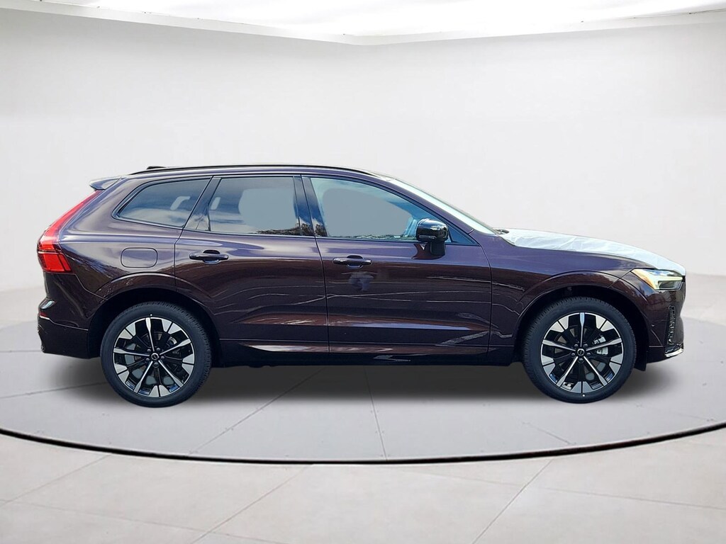 New 2026 Volvo XC60 B5 Plus SUV