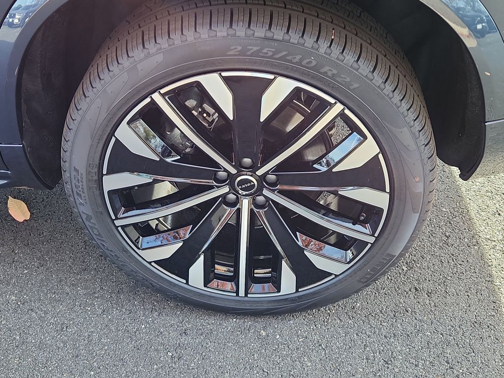 2026 Volvo XC90 Ultra - Photo 9