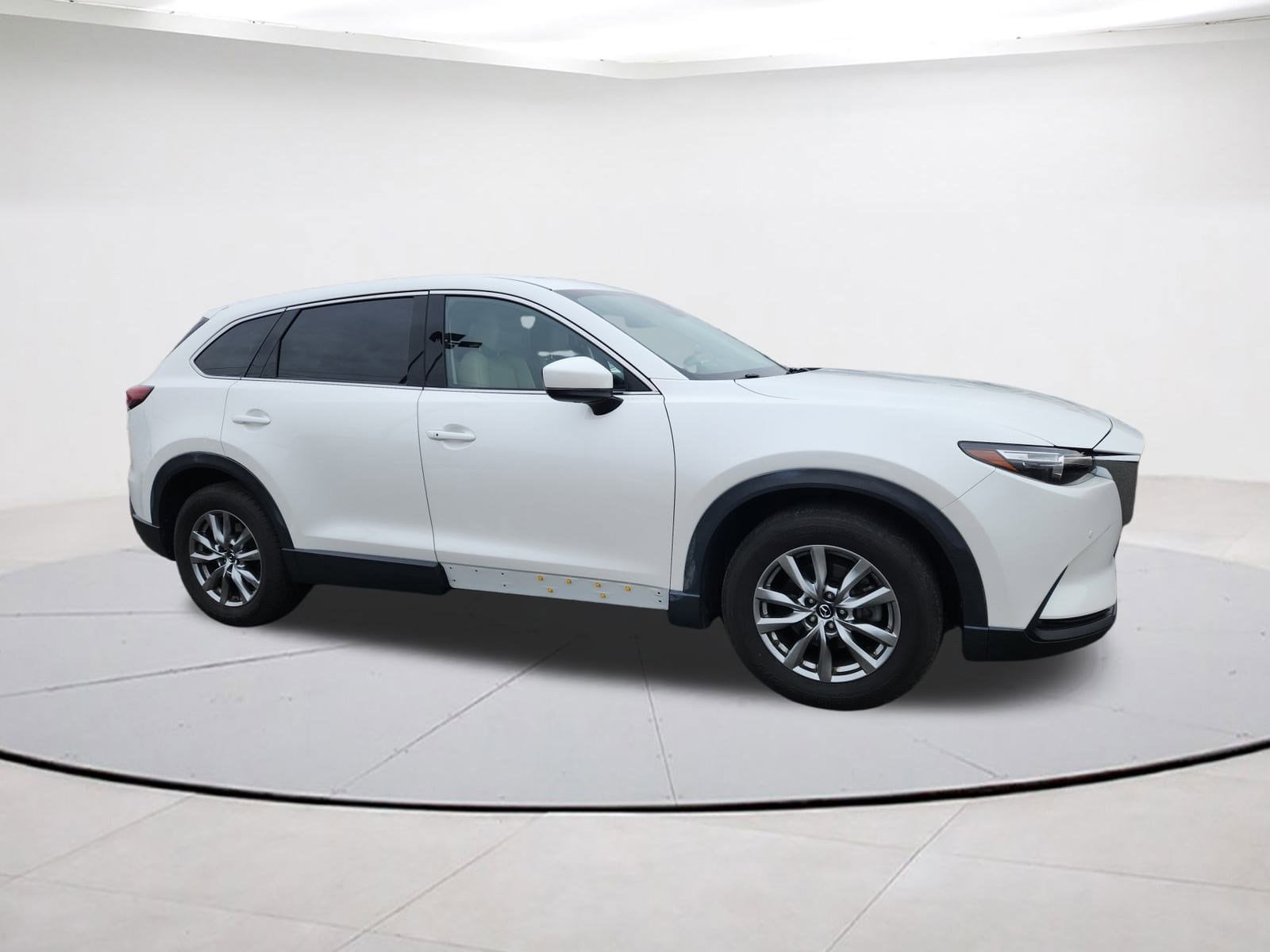 2018 Mazda CX-9 Touring's photo