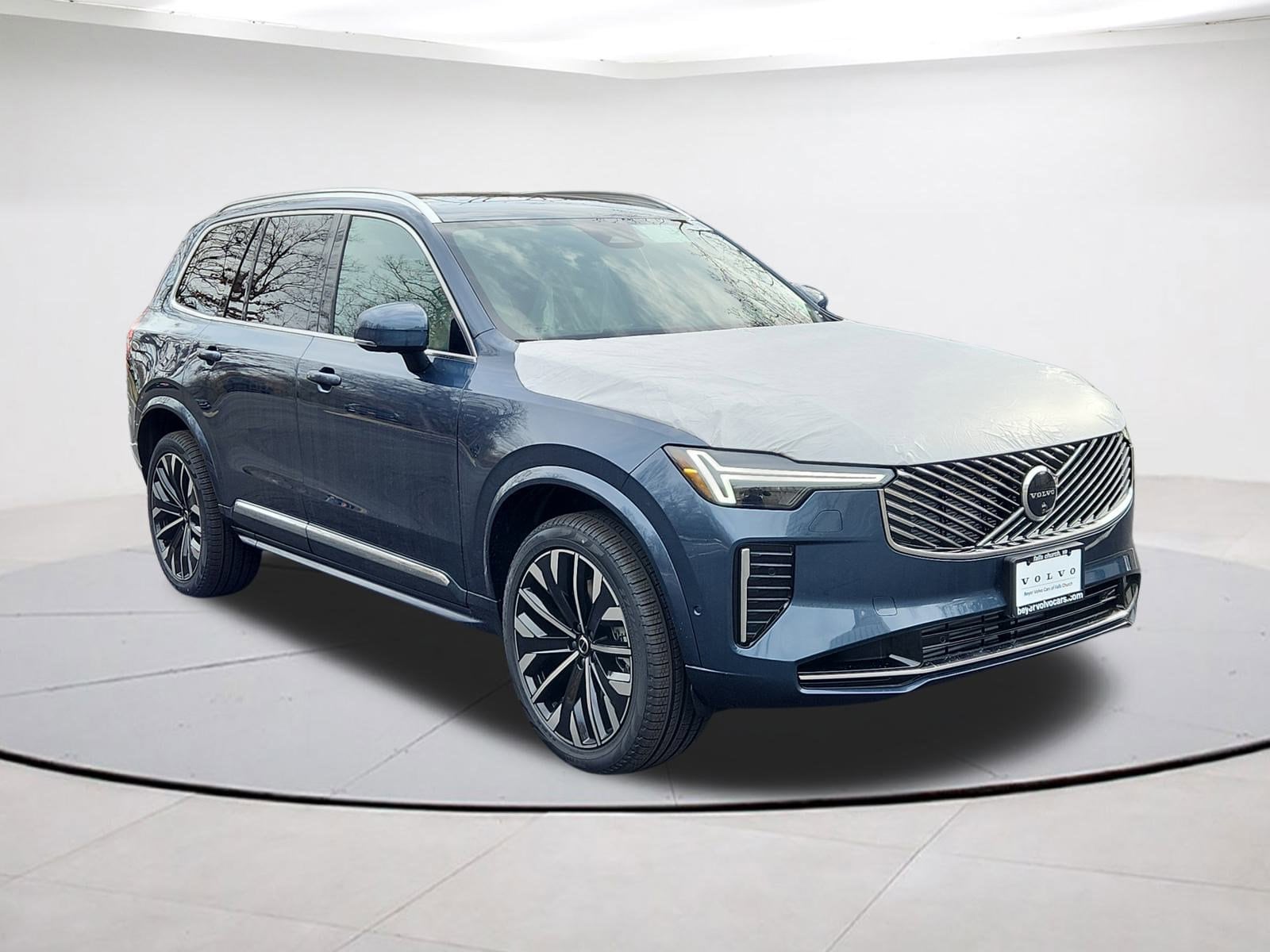 2026 Volvo XC90 Plus's photo