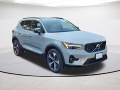 2026 Volvo XC40 B5 Plus SUV