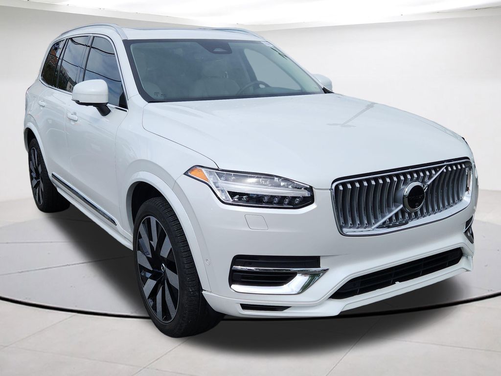2024 Volvo XC90 T8 Recharge Plus Bright Theme 7-Seat 4WD's photo