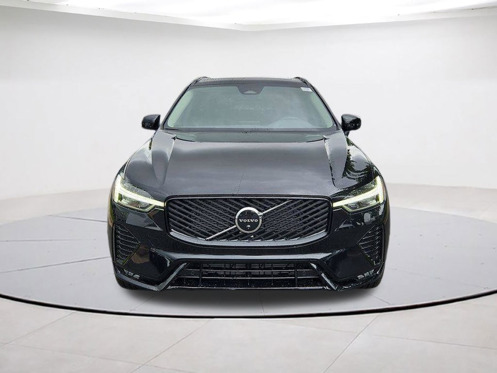 New 2026 Volvo XC60 B5 Plus SUV