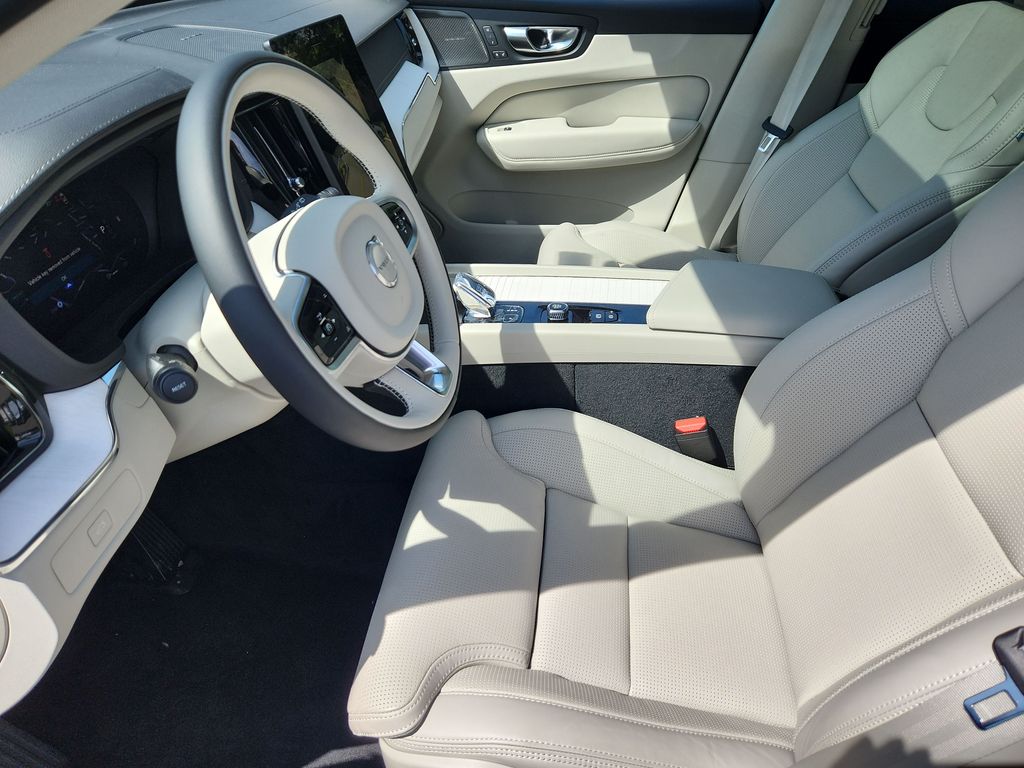 2026 Volvo XC60 Ultra - Photo 21