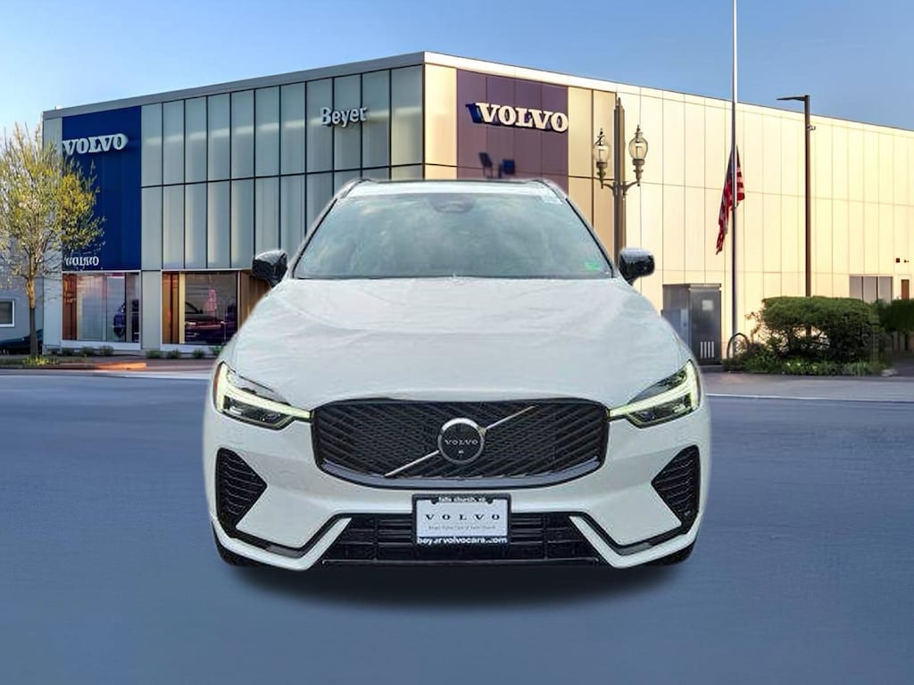 New 2026 Volvo XC60 plug-in hybrid T8 Plus SUV