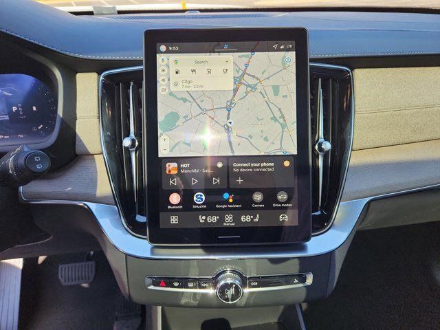 2026 Volvo XC90 Plus - Photo 12