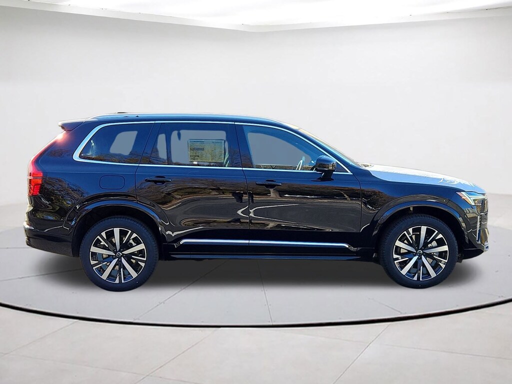 New 2026 Volvo XC90 B6 Core SUV