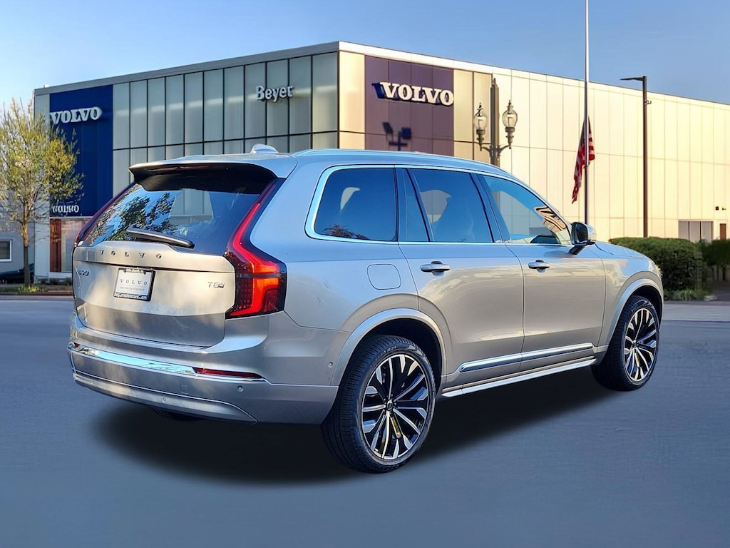 New 2026 Volvo XC90 plug-in hybrid T8 Plus 6-Seater SUV