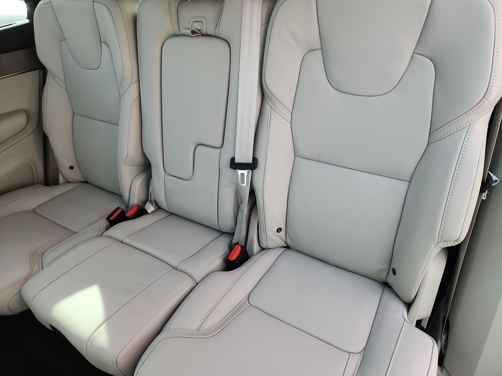 2026 Volvo XC90 Ultra - Photo 19