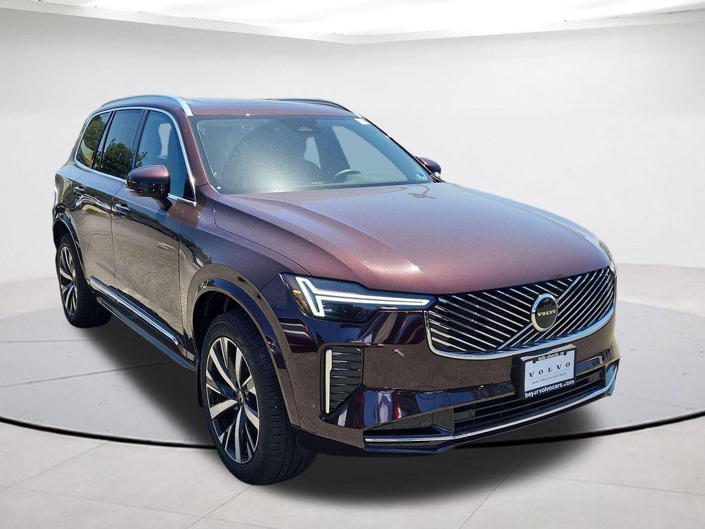 2025 Volvo XC90 B6 Core Bright 4WD's photo