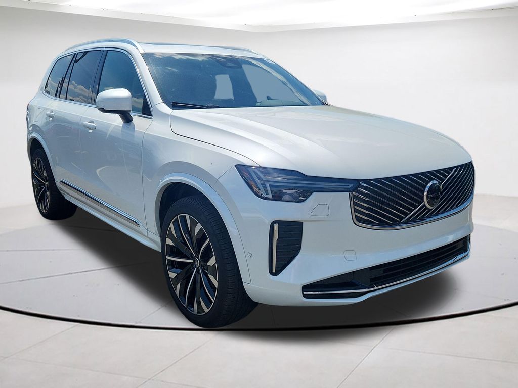 2025 Volvo XC90 B6 Plus Bright 7-Seater 4WD's photo