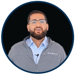 Staff member Nadir Kaker from ID_016a3ab7b90a