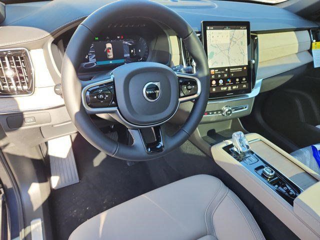 2026 Volvo XC90 Plus - Photo 10