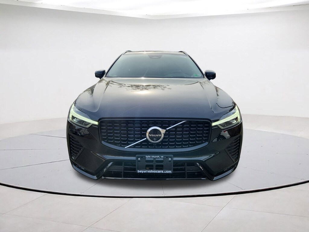 New 2025 Volvo XC60 B5 Ultra SUV