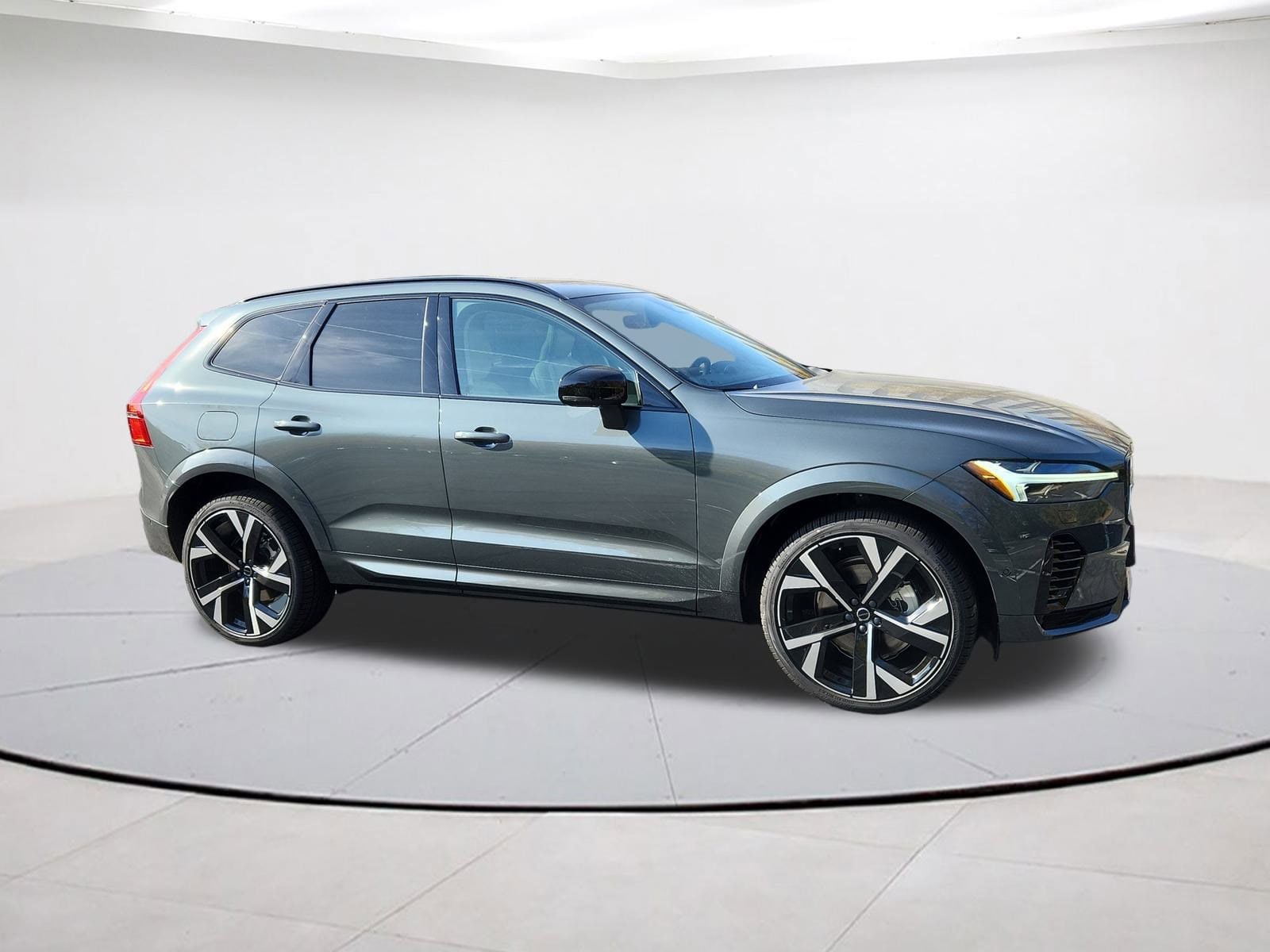 2026 Volvo XC60 Ultra's photo