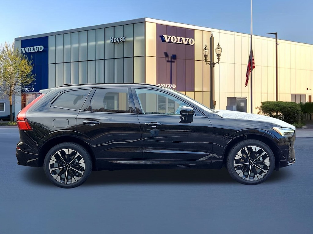 New 2026 Volvo XC60 B5 Plus SUV