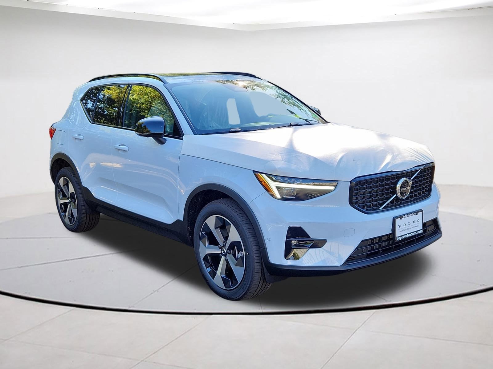 2026 Volvo XC40 Plus's photo