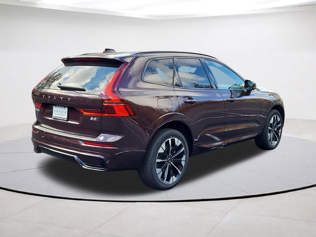 New 2026 Volvo XC60 B5 Plus SUV