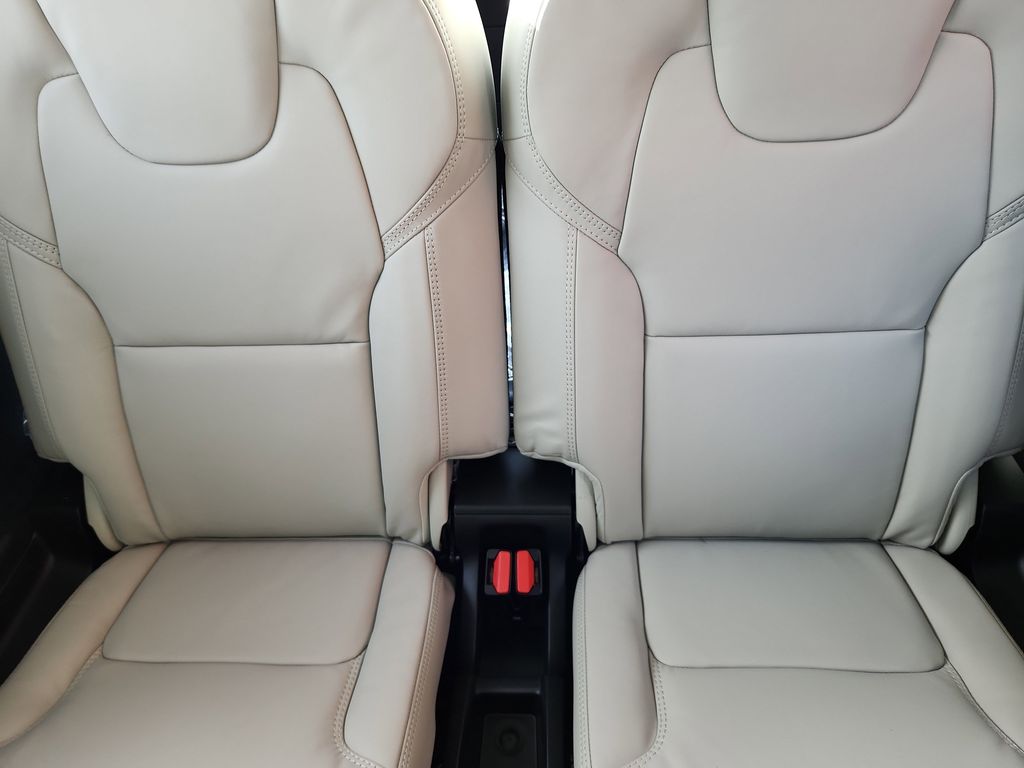 2026 Volvo XC90 Ultra - Photo 24