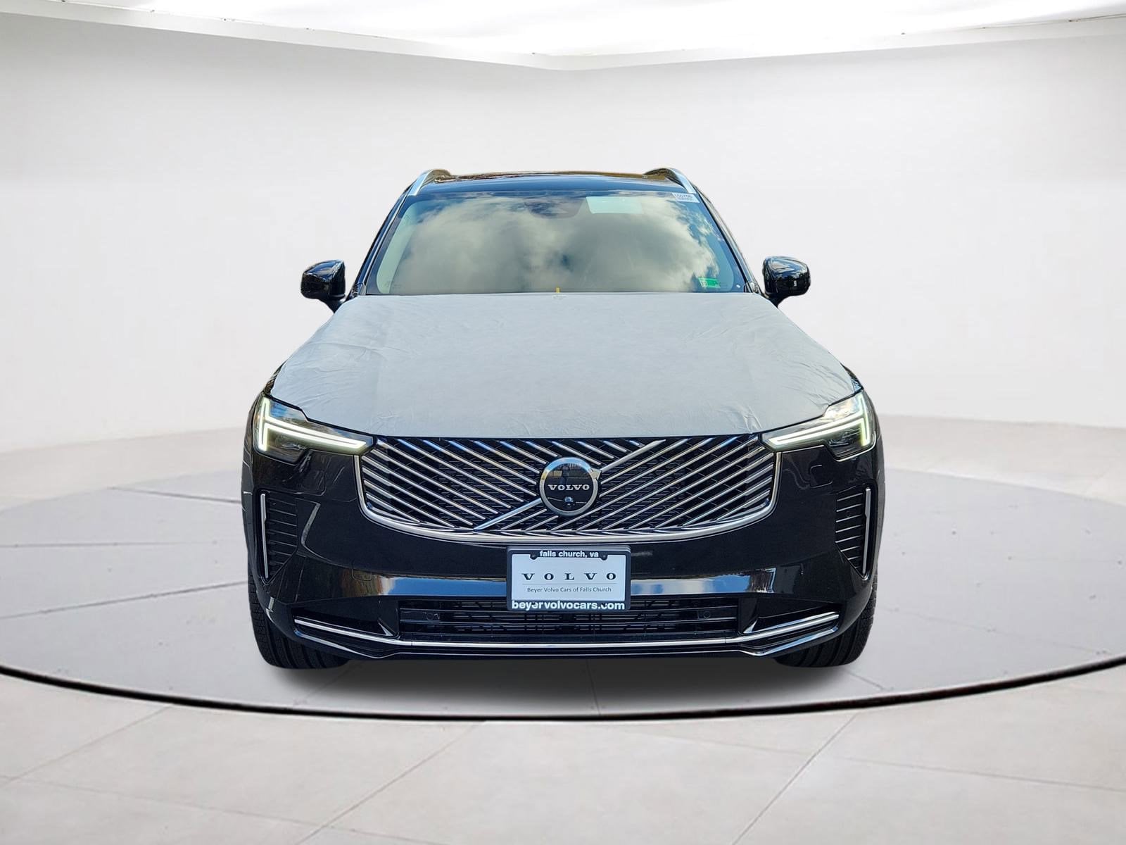 2026 Volvo XC90 Plus's photo