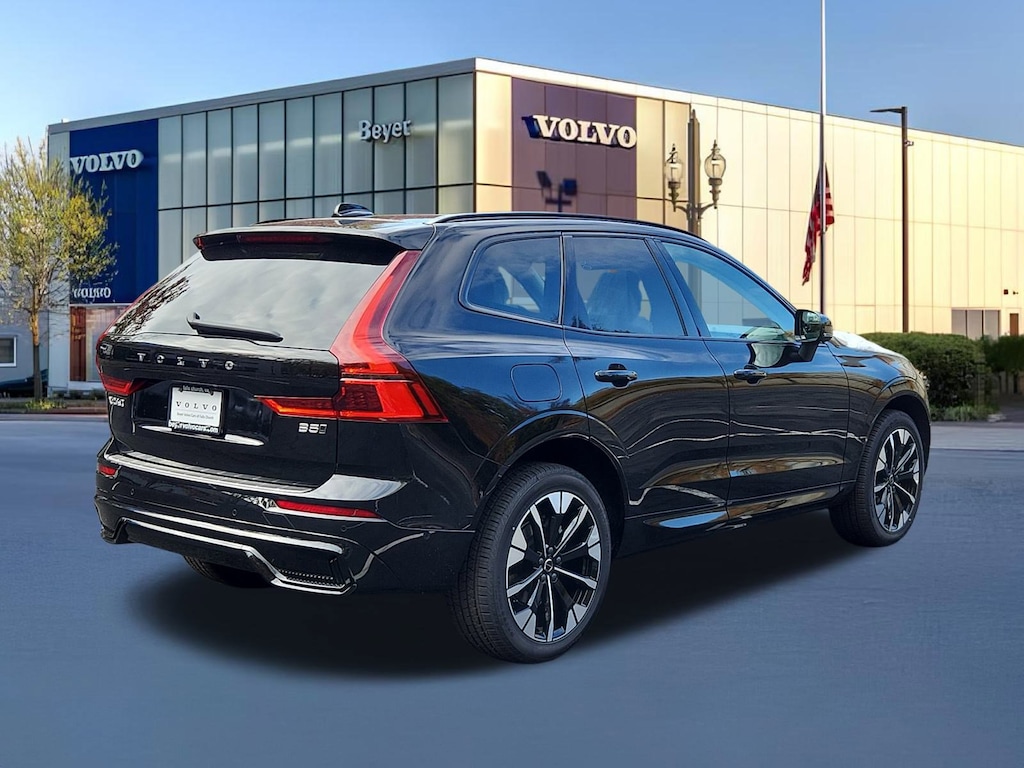 New 2026 Volvo XC60 B5 Plus SUV