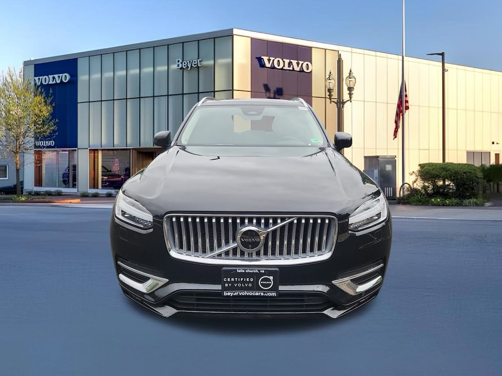 Certified 2025 Volvo XC90 B6 Plus 7-Seater SUV
