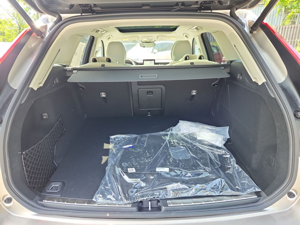 2026 Volvo XC60 Ultra - Photo 8