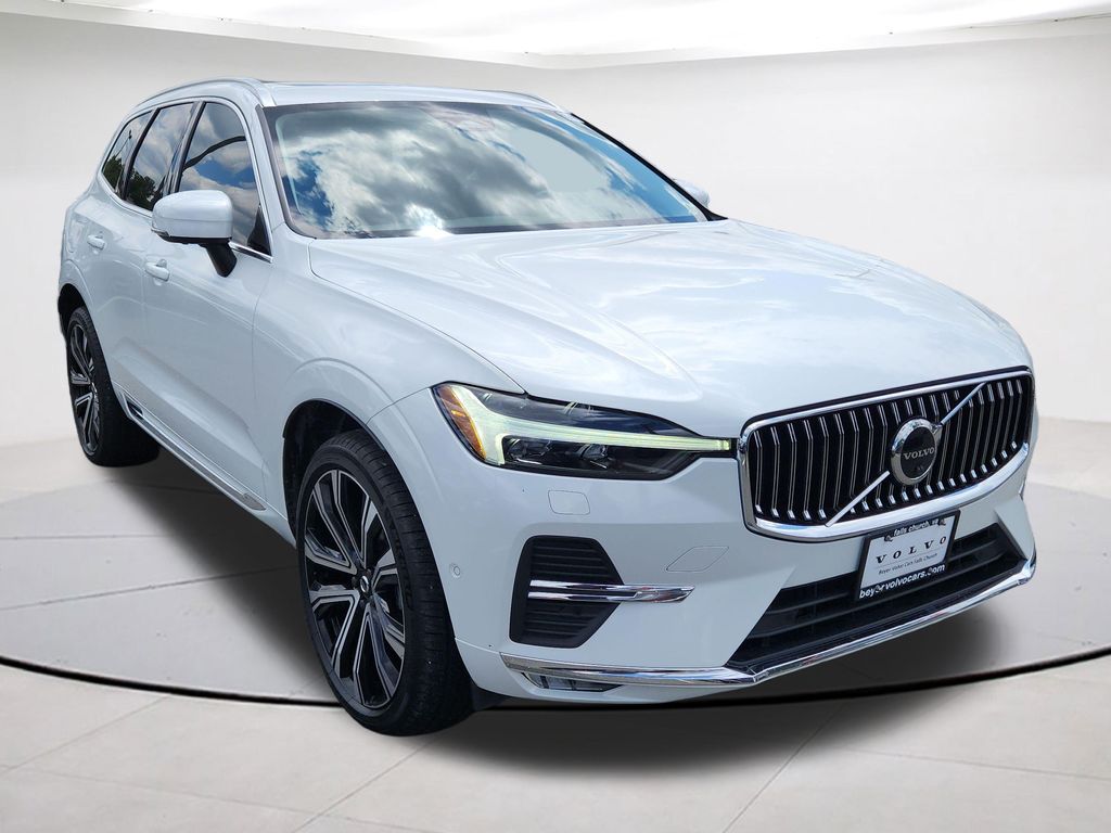 2023 Volvo XC60 B5 Ultimate Bright Theme AWD's photo