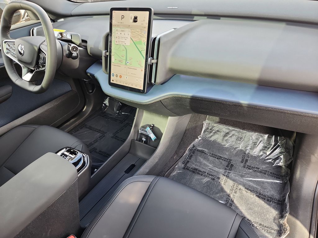 2025 Volvo EX30 Plus - Photo 24