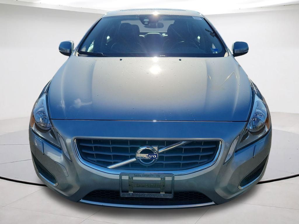 Used 2013 Volvo S60 T5 with VIN YV1612FS4D2202811 for sale in Falls Church, VA
