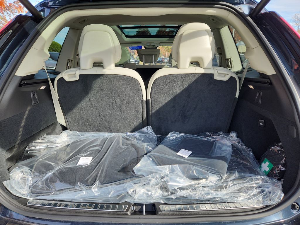 2026 Volvo XC90 Ultra - Photo 7